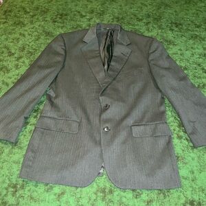Brooks brothers suit. 1818 Madison 42s/37w suit coat pants 40s/34w 100% wool